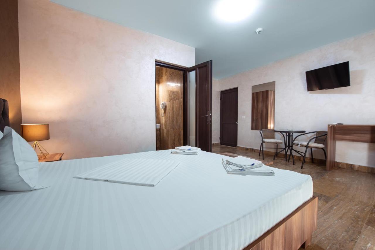 La Dudu Otel Vama Veche Dış mekan fotoğraf