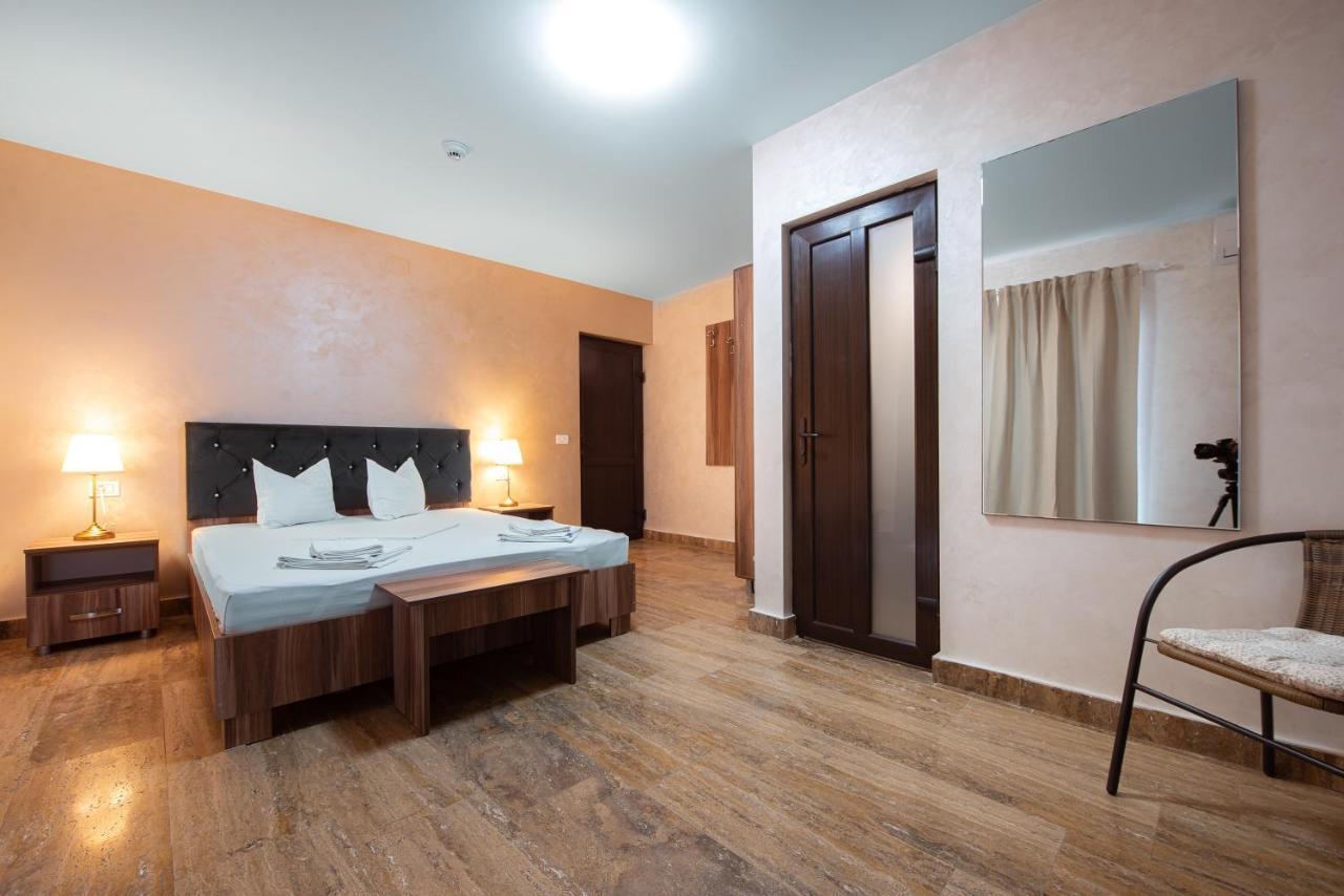 La Dudu Otel Vama Veche Dış mekan fotoğraf