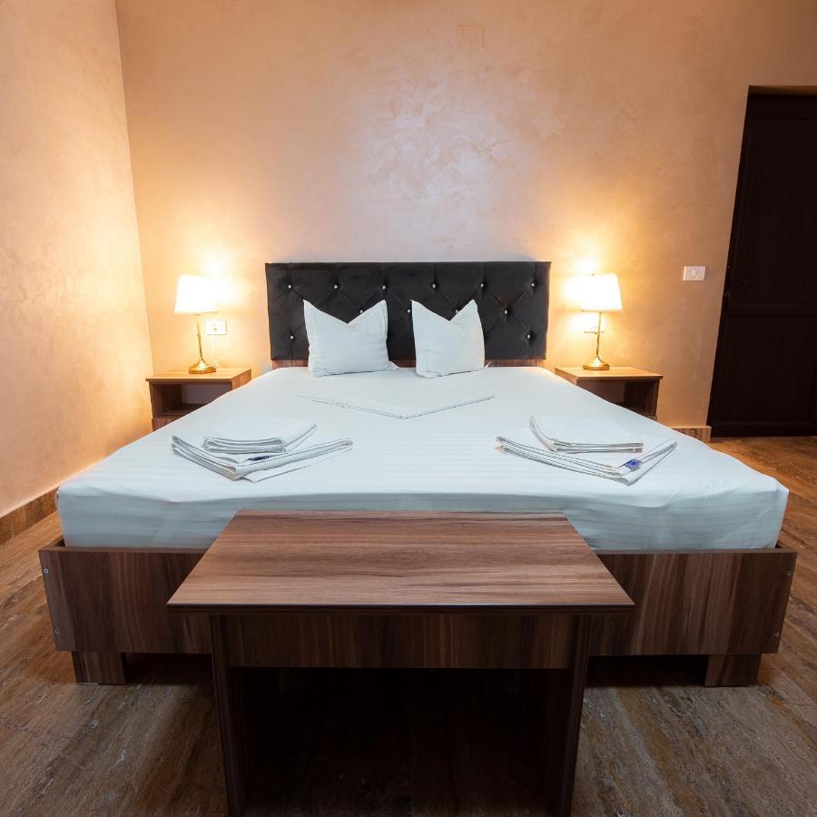 La Dudu Otel Vama Veche Dış mekan fotoğraf